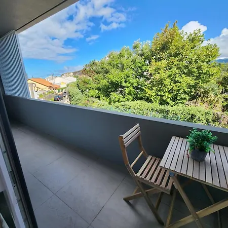 R - Roseira Brava Apartamento *
